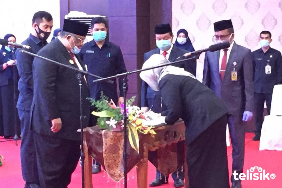 Lantik Sekda, Ini Pesan Ali Mazi kepada Hj Nur Endang Abbas