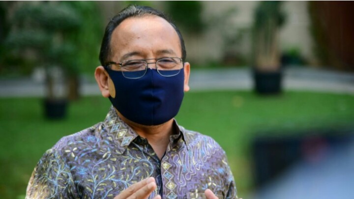 Mensesneg Tepis Isu Perombakan Kabinet