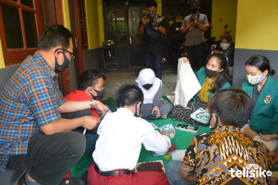 Relawan Pendidikan, Dampingi Siswa Belajar dari Rumah