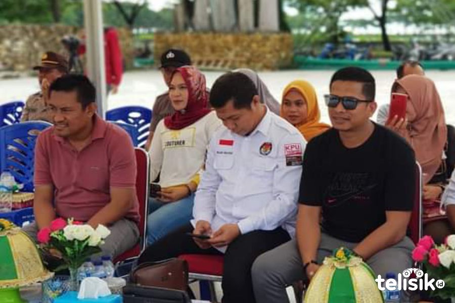 Sejarah Pertama, Bupati Aktif Menjadi Cakada di Daerah Lain