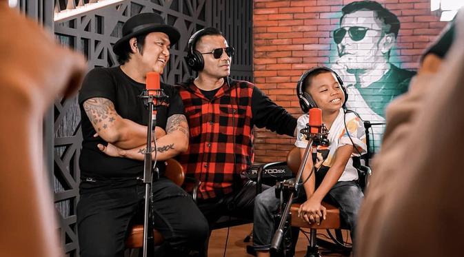 Sosok Alwiansyah, Bocah Kolaka Punya Suara Merdu dan Unik