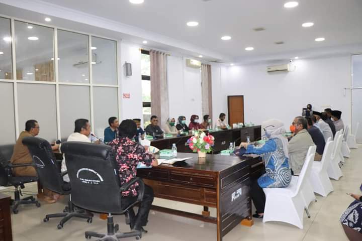 Tertarik dengan Program Revitalisasi Kakao, DPRD Wajo Berkunjung di Kolut