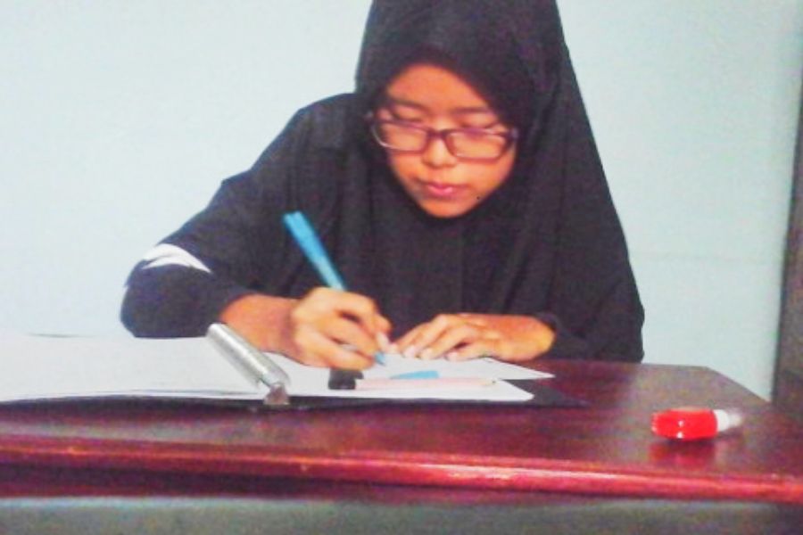 Tiara, Anak Buruh Bangunan yang Lulus Masuk UGM Tanpa Tes dan Bebas Biaya Hingga Sarjana