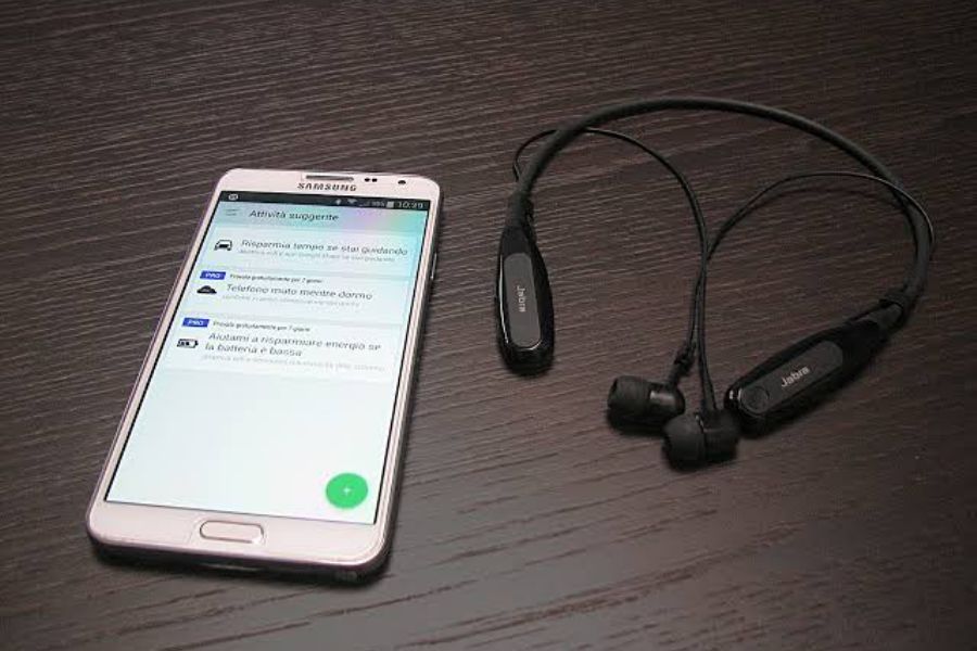 Begini Bahaya Teknologi Bluetooth di Handphone
