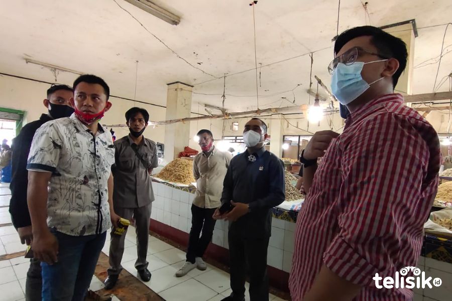 Pengelola Pasar Basah Kendari Diduga  Langgar Aturan