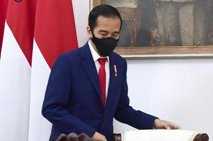 Pilkada Tetap Berjalan, Pengamat: Bertentangan dengan Pernyataan Jokowi Utamakan Kesehatan