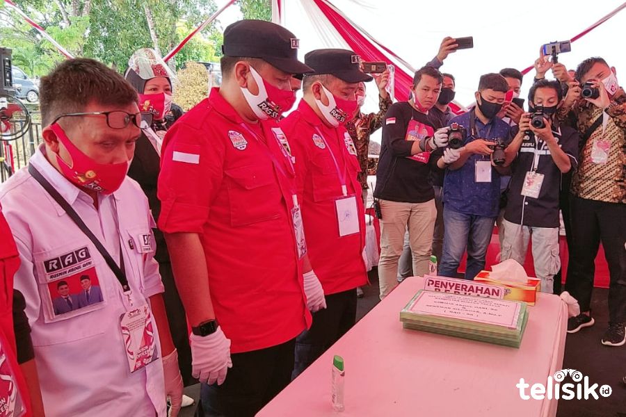 Rusmin-Senawan Daftar ke KPU Konsel di Hari Terakhir