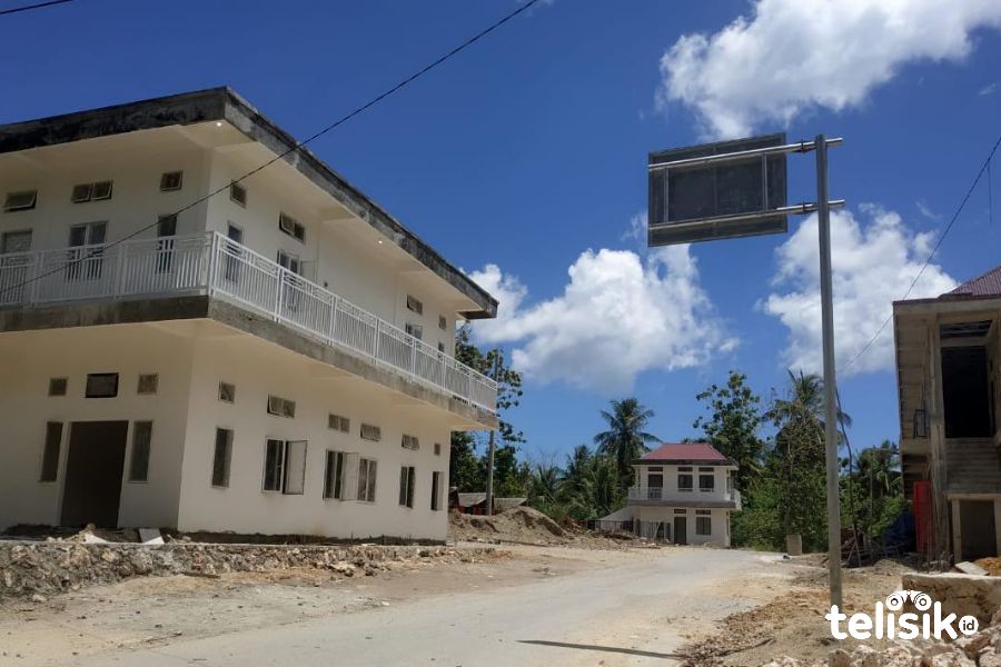 Sebuah Bangunan Megah di Busel Diduga Tanpa IMB