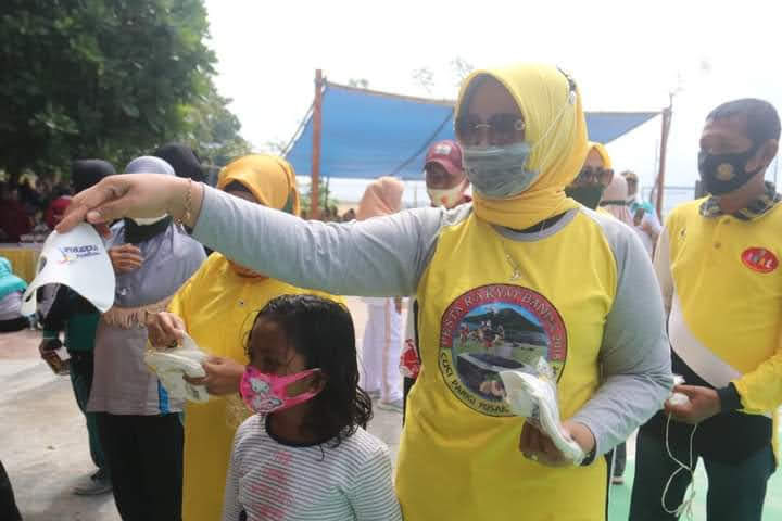 Tim Yustisi Razia Warga Tak Pakai Masker di Buton