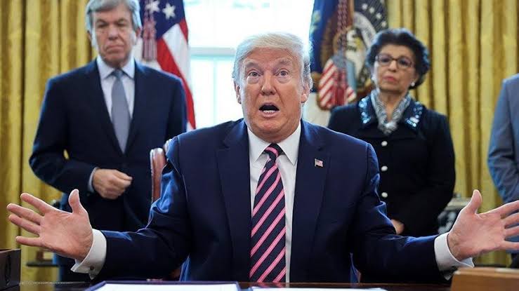 Ajudannya Positif COVID-19, Presiden AS Donald Trump dan Istri Isolasi Mandiri