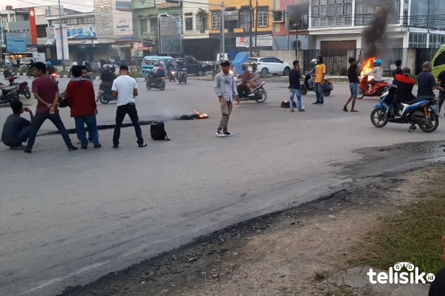 Aliansi Masyarakat Sipil Kendari Gelar Aksi Tolak Pengesahan Omnibus Law