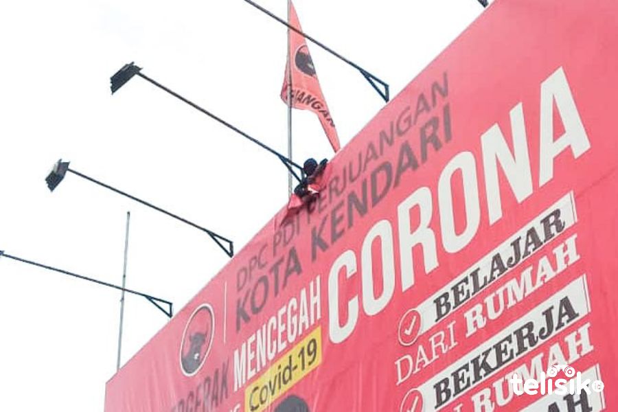 Demo di Kendari, Bendera PDIP Dirampas dan Dibakar