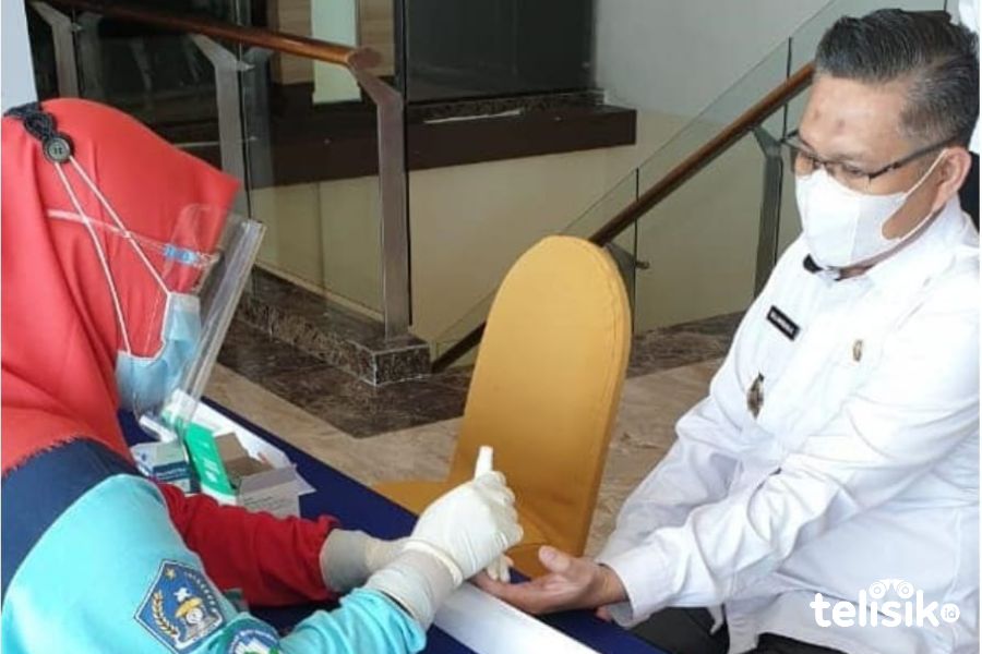 Disiplin Terapkan Protokol Kesehatan Cara Efektif Lawan COVID-19