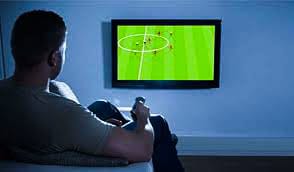 Ini 7 Tips Sederhana Agar Tetap Sehat Begadang Nonton Bola Malam Hari