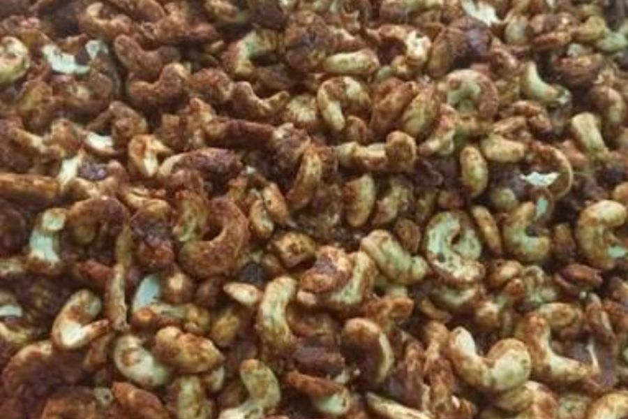 Kacang Mete Gula Merah, Cemilan Khas Buton Sulawesi Tenggara