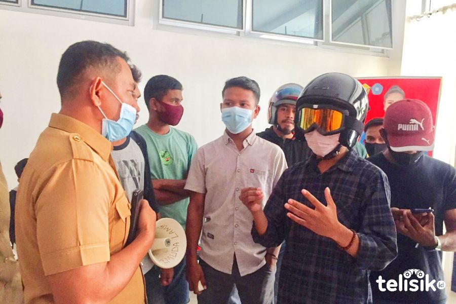 Kepala BKD Sultra Dituntut Mundur