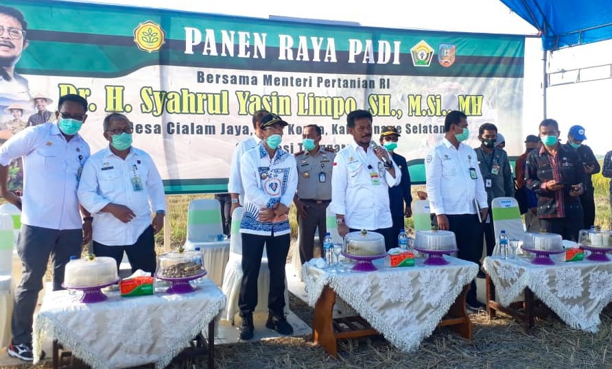 Mentan Gelar Panen Raya Perdana di Konsel