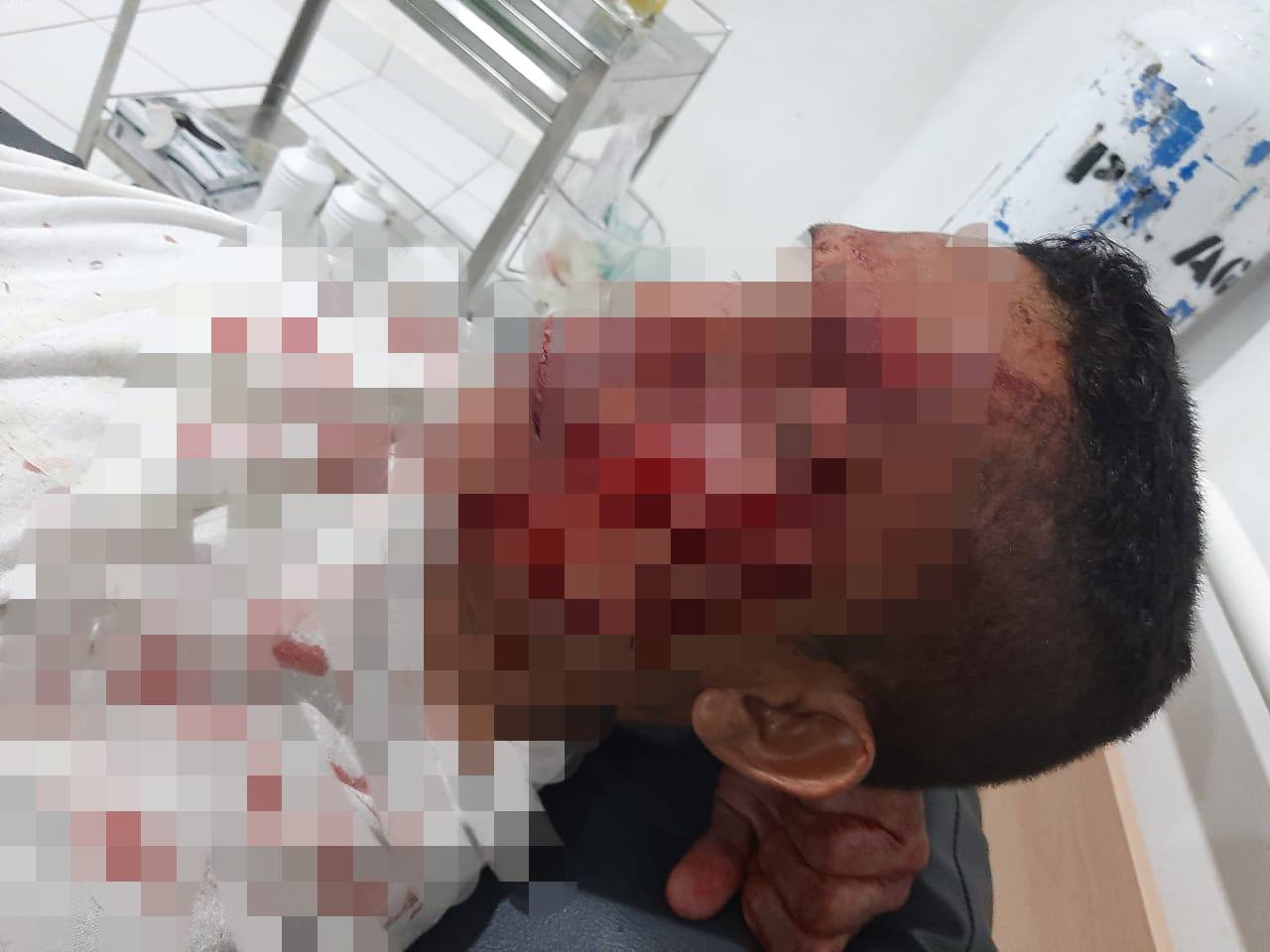 Polres Buton Utara Dirusak OTK Satu Polisi Luka Parah