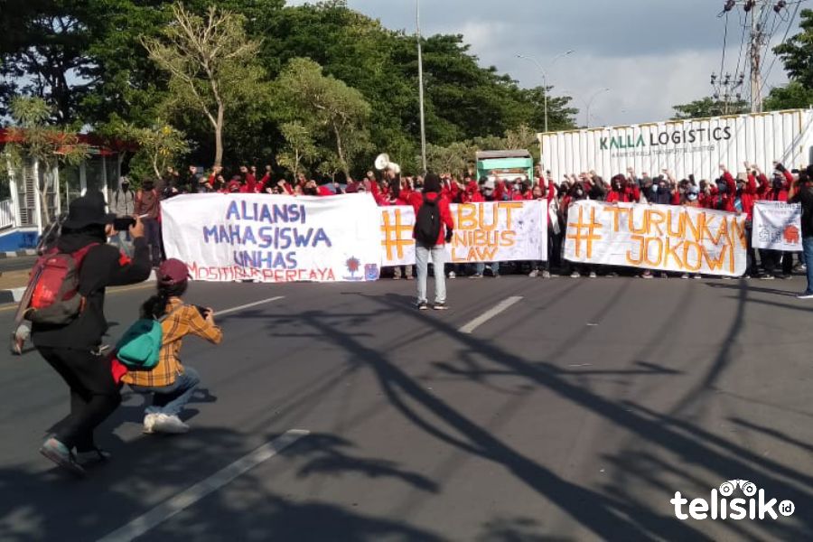 Setahun Pemerintahan Jokowi-Ma'ruf Diminta Mundur