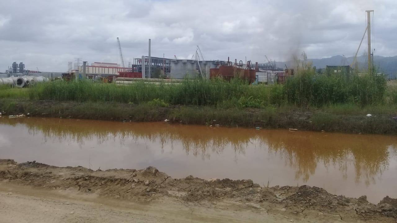 Aktivitas PT OSS dan PT VDNI Sebabkan Tambak Warga Tercemar Limbah Industri