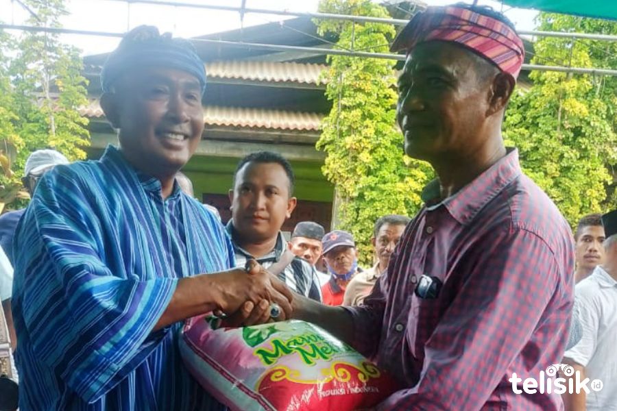 Masyarakat Tomia Terima Bantuan 30 Ton Beras