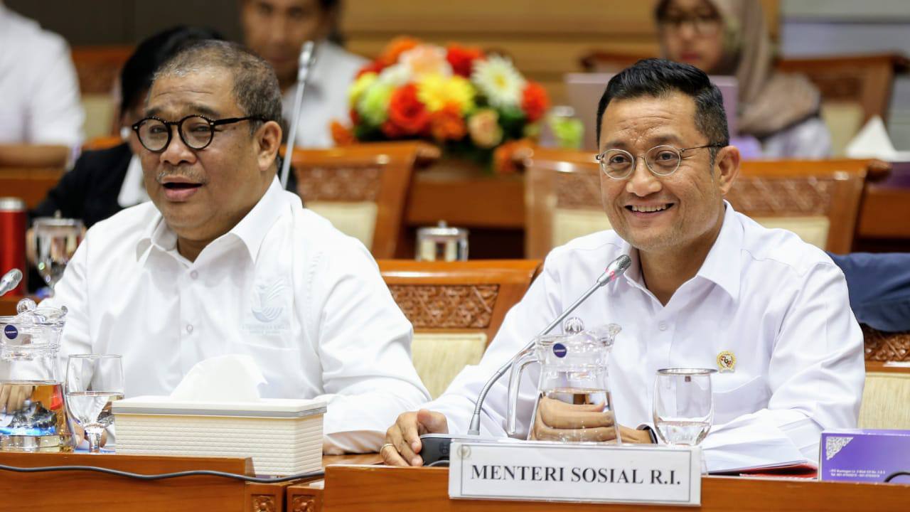 Mensos Turun Langsung Pastikan Bansos Pemerintah Tepat Sasaran