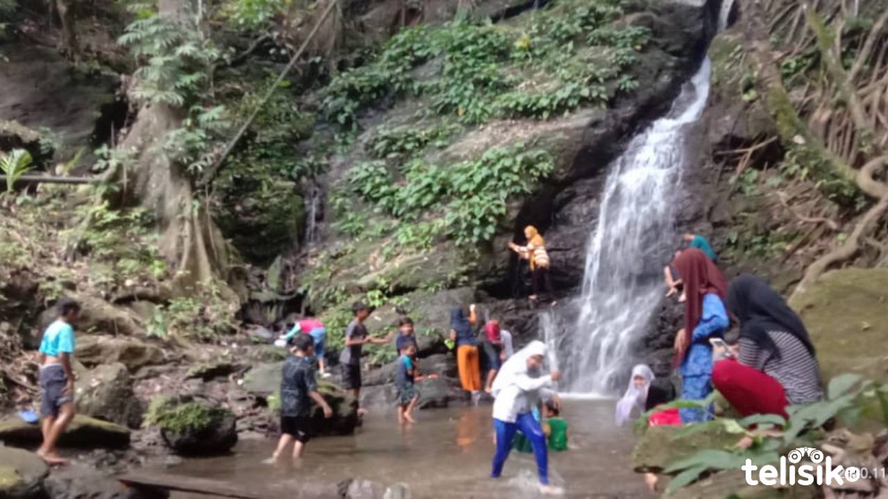 Pesona Alam Air Terjun Permandian Sangkona