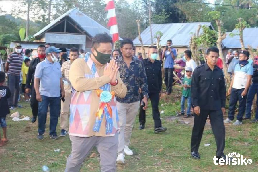 Tiga Tahun, Rusman Aspal Jalan 300 Km