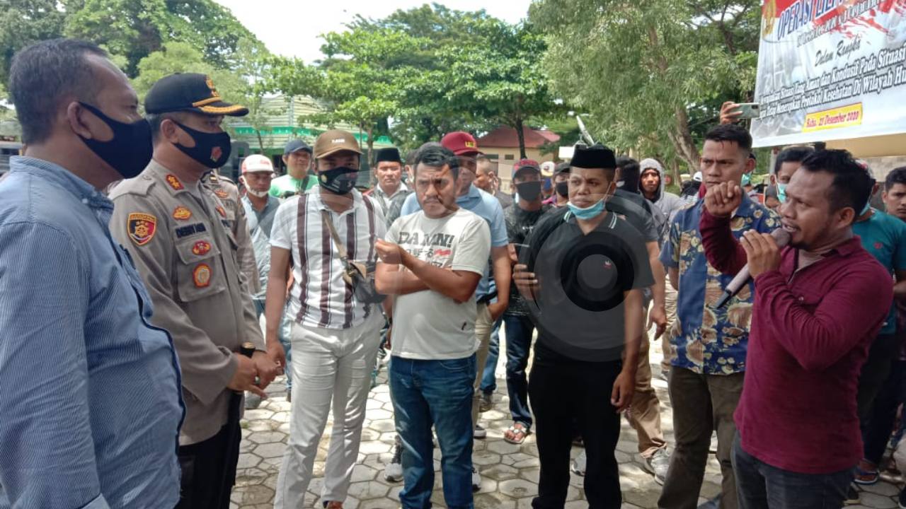 Banyak Kasus Mandek, Kapolres dan Kasat Reskrim Dituntut Mundur