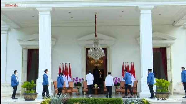 Besok 6 Menteri Baru Jokowi Dilantik, Ada Sandiaga Uno dan Ibu Risma