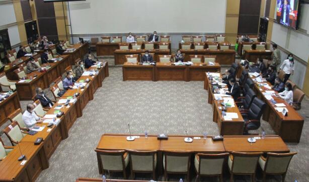 Dukung Tim Pencari Fakta, DPR Terima Aduan Keluarga Korban Laskar FPI