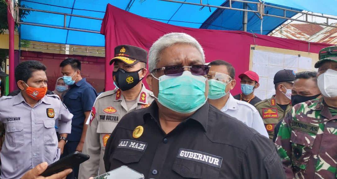 Gubernur Ali Mazi Pantau Pencoblosan di Kecamatan Ranomeeto