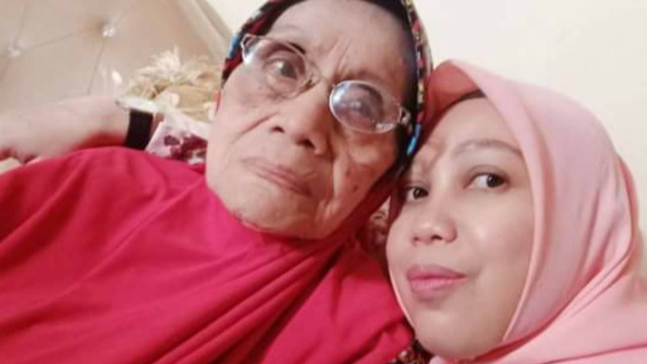 Ibunda Bupati Muna Tutup Usia