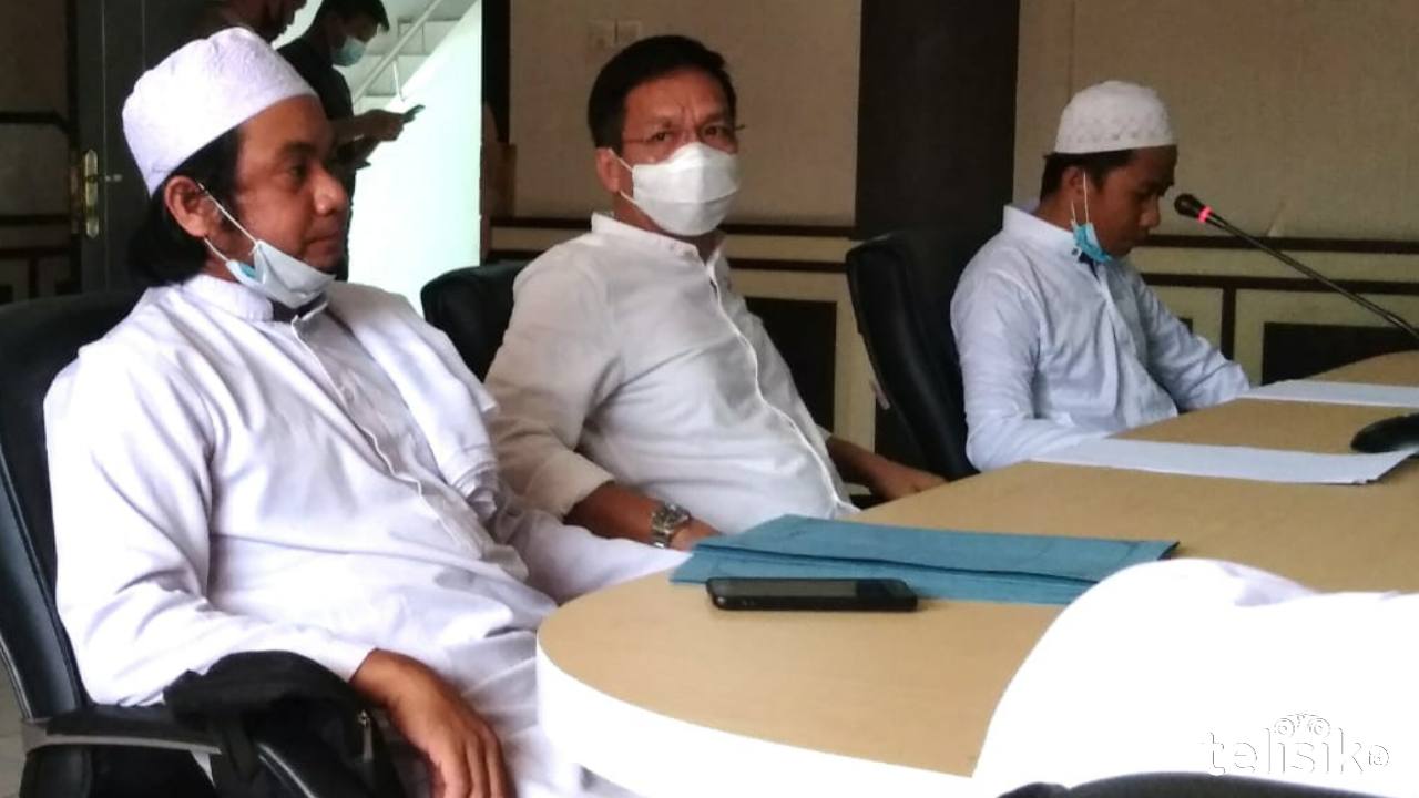 Ketua DPRD Sultra Pimpin Doa untuk Enam Laskar FPI yang Terbunuh