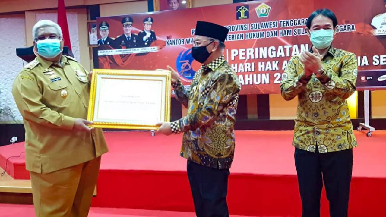 Konsel Terima Penghargaan Daerah Peduli HAM