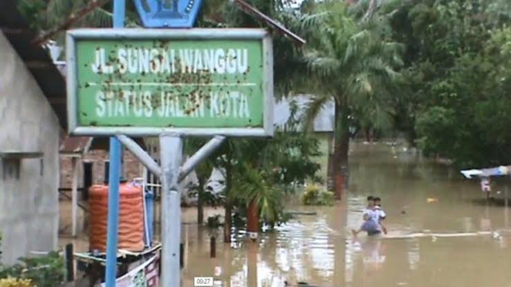 Musim Hujan, Warga Sekitar Sungai Wanggu Waspada Banjir