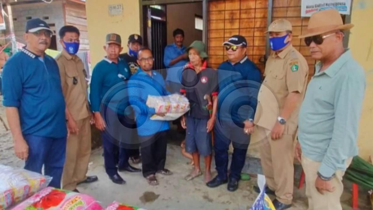 Perangkat Desa se-Sultra Bantu Korban Banjir Bandang di Kolut