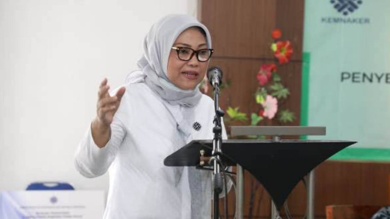 Sesalkan Kejadian di PT VDNI, Menaker Minta Upah Tidak di Bawah Minimum