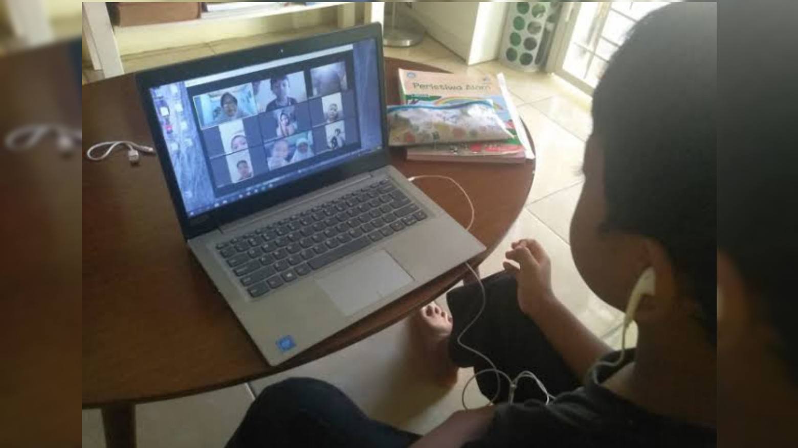 6 Dampak Negatif Sekolah Online pada Anak