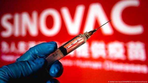 BPOM Sebut Efikasi Vaksin Sinovac hanya 65 Persen, Begini Konsekuensinya
