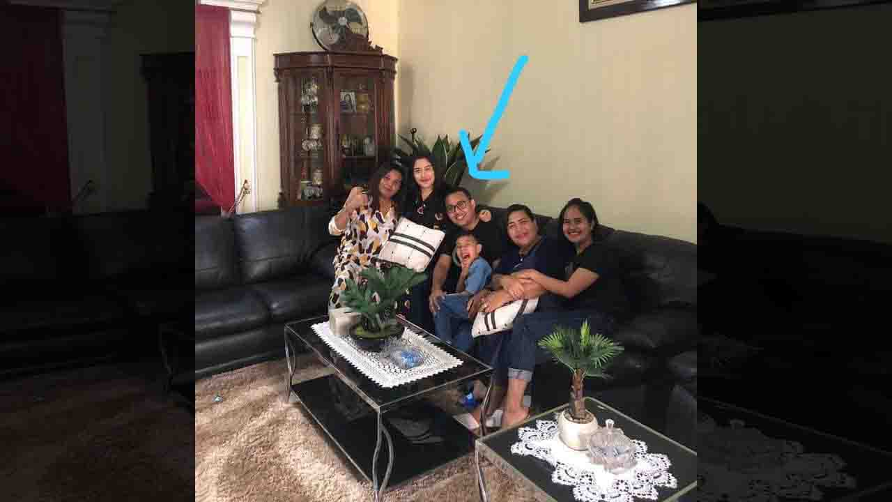 Keluarga Korban SJ 182 di Makassar Pasrah dan Berharap Ada Kabar Baik