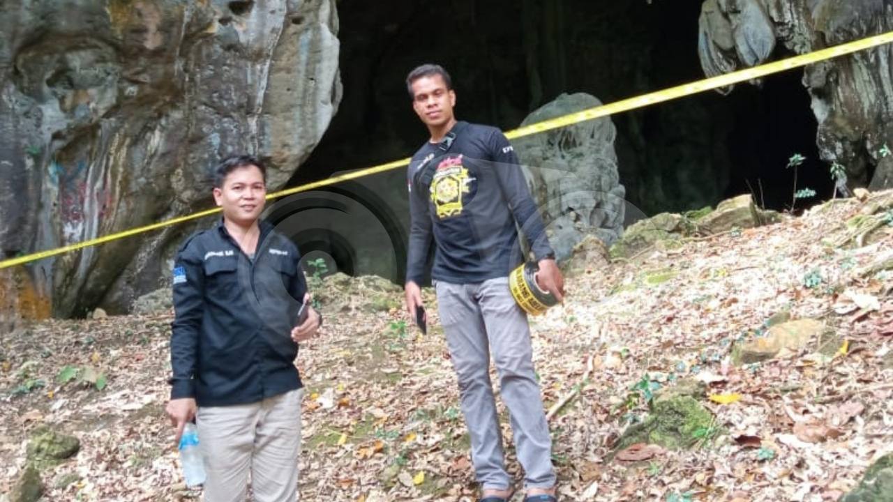 Polres Kolaka Utara Pasang Police Line Depan Gua Tengkorak