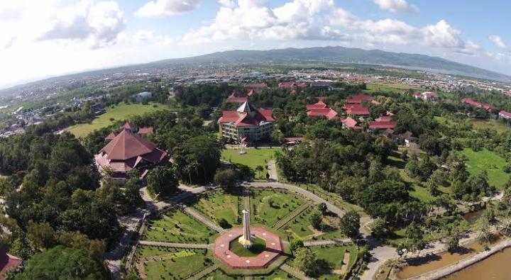 UHO Masuk 50 PTN Terbaik di Indonesia, Prof Zamrun Target 30 Besar