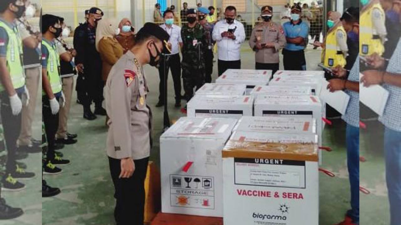 Vaksin Sinovac Tiba di Kantor Dinkes Sultra