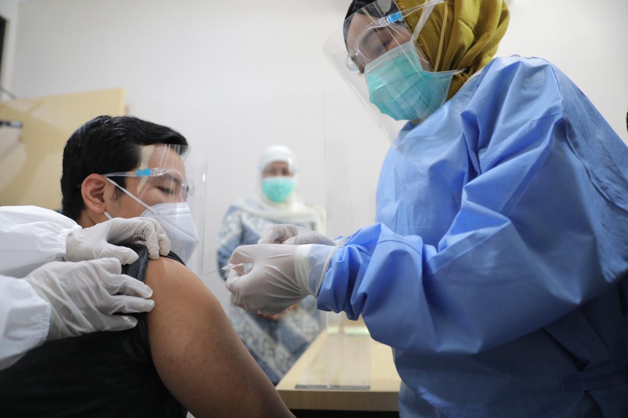 Vaksinasi COVID-19 Tahap Pertama di Jatim Digelar Pekan Ini