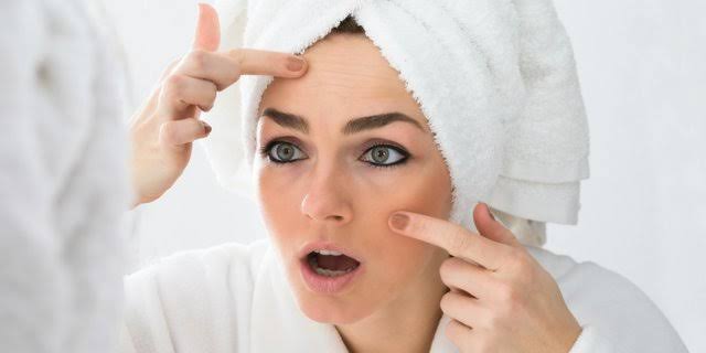 Benarkah Air Hangat dapat Mengecilkan Pori yang Membesar pada Wajah? Simak Penjelasannya