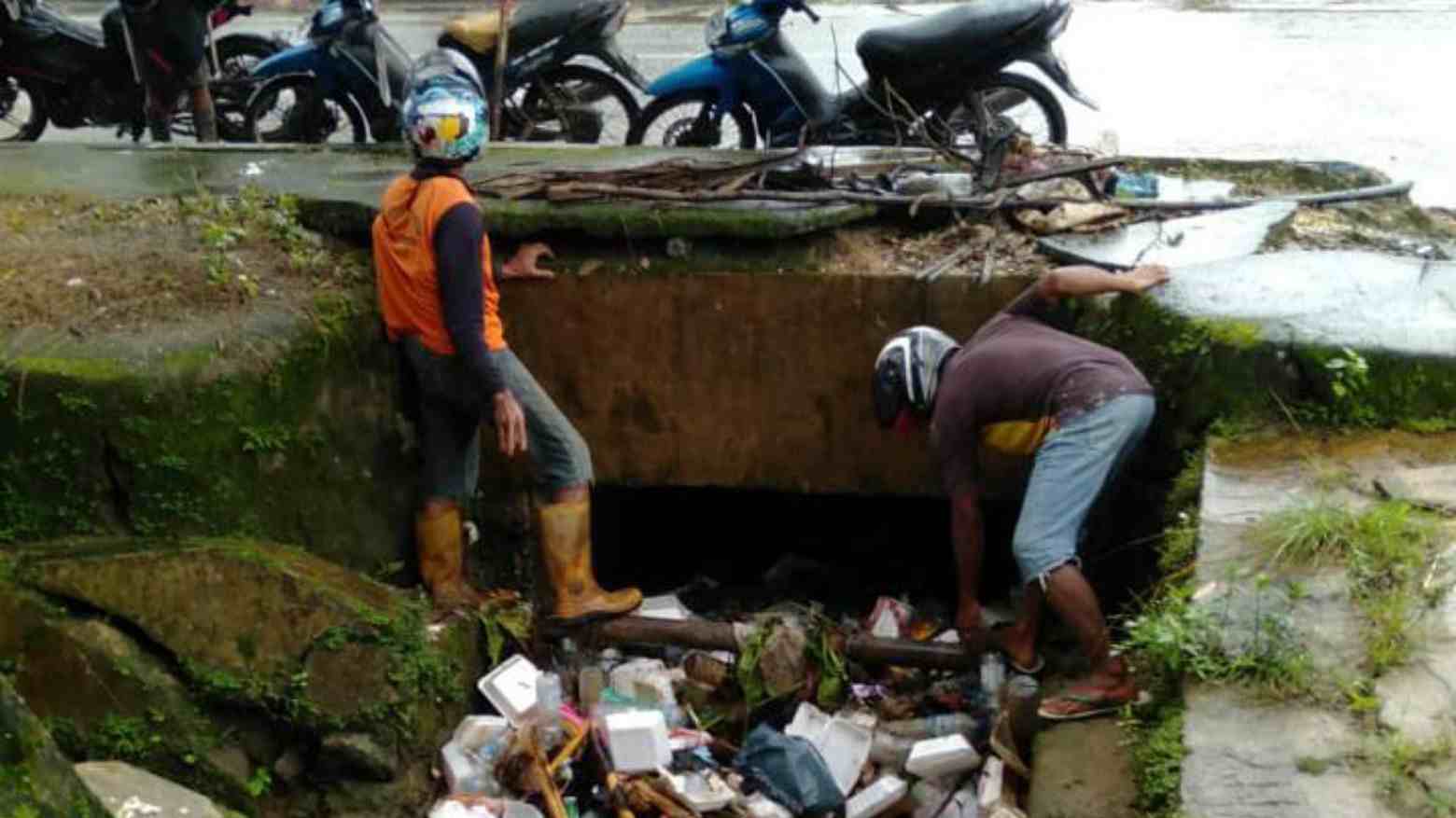 DLHK Kendari: Buang Sampah dalam TPS, Bukan di Belakang Rumah atau di Drainase