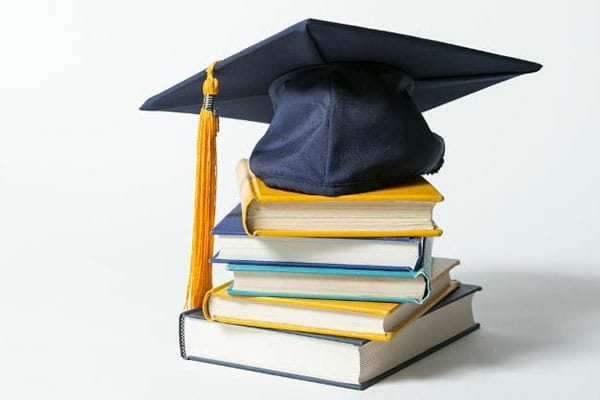 Dua Kampus di Kendari Masuk 100 Perguruan Tinggi Terbaik di Indonesia