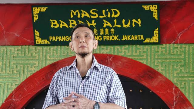 Jusuf Hamka, Mualaf Sukses Penyantun Duafa