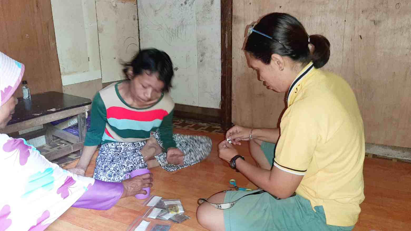 Tidak Punya Biaya Pengobatan, Ibu Ini Pasrah Tubuhnya Gemetar atas Penyakit Diderita